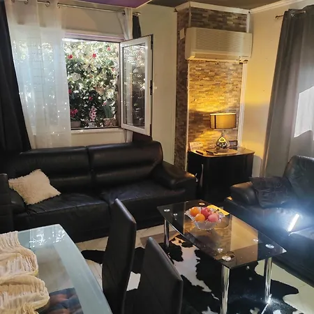 S-type In The Center Appartement *