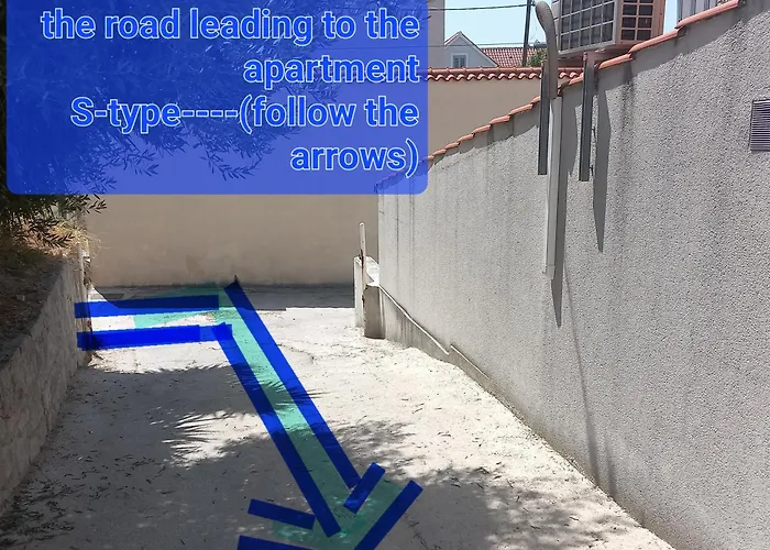 S-type In The Center Apartament Split