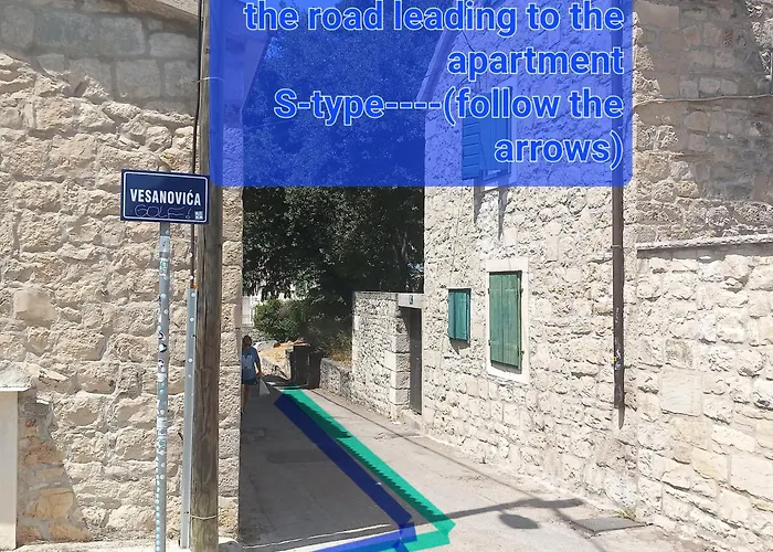 S-type In The Center Apartament Split