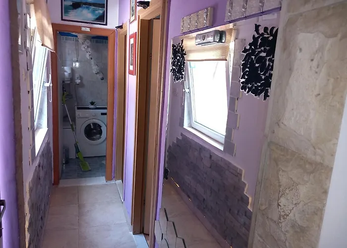 S-type In The Center Apartament Split