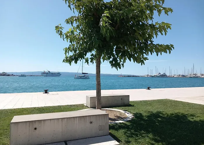 S-type In The Center Appartement *